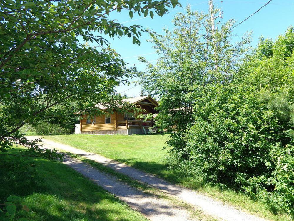 Cajun Cedar Log Cottages Margaree Forks Extérieur photo