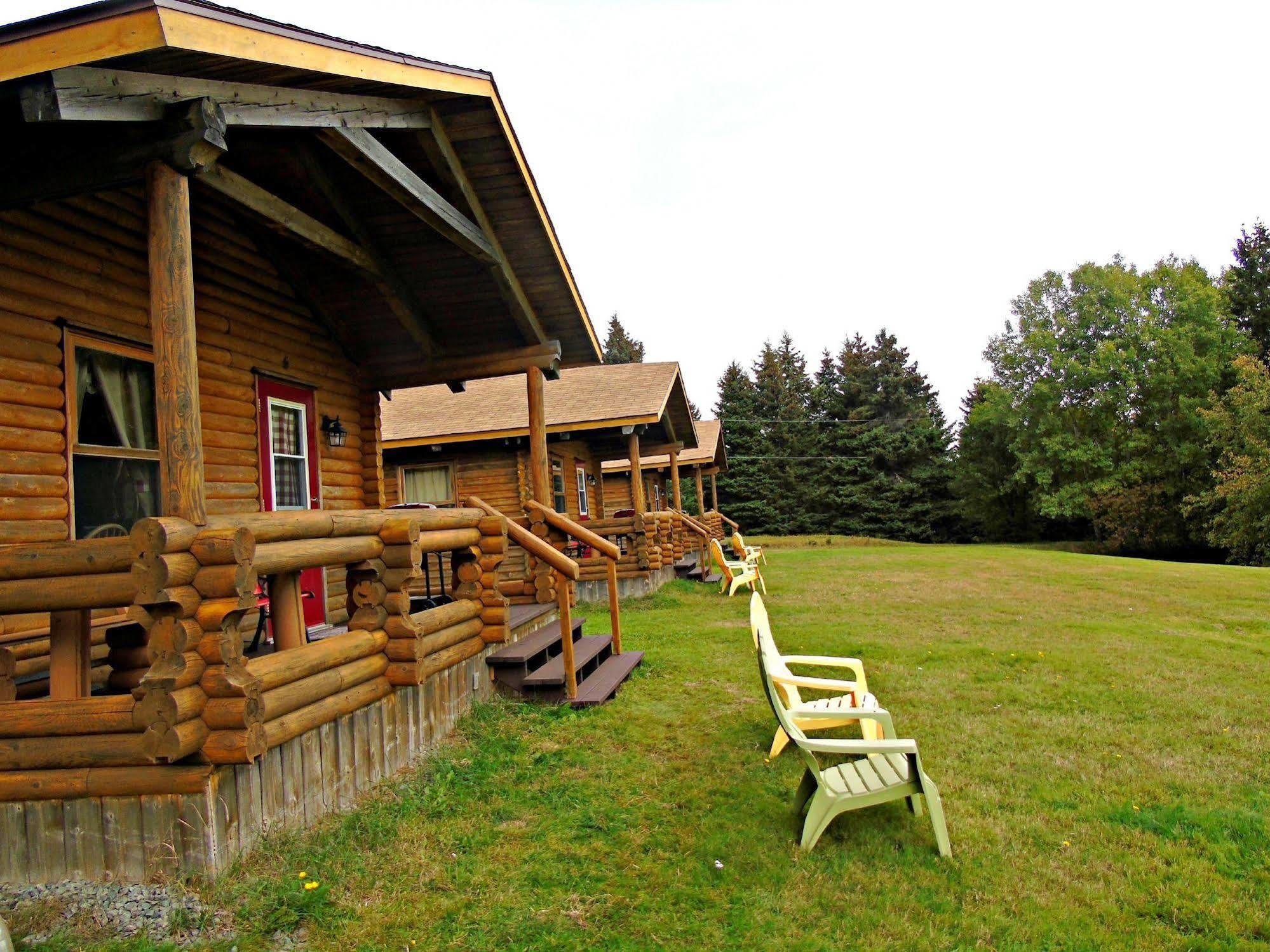 Cajun Cedar Log Cottages Margaree Forks Extérieur photo